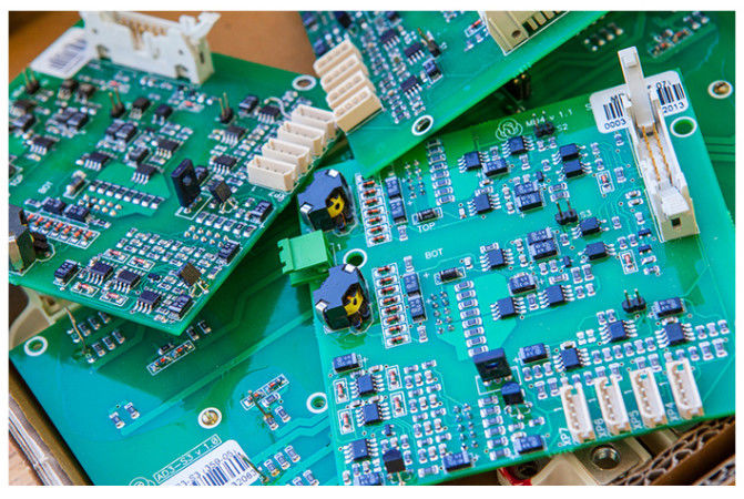 Prototypes de circuits imprimés rapides Services d'assemblage de circuits imprimés rapides