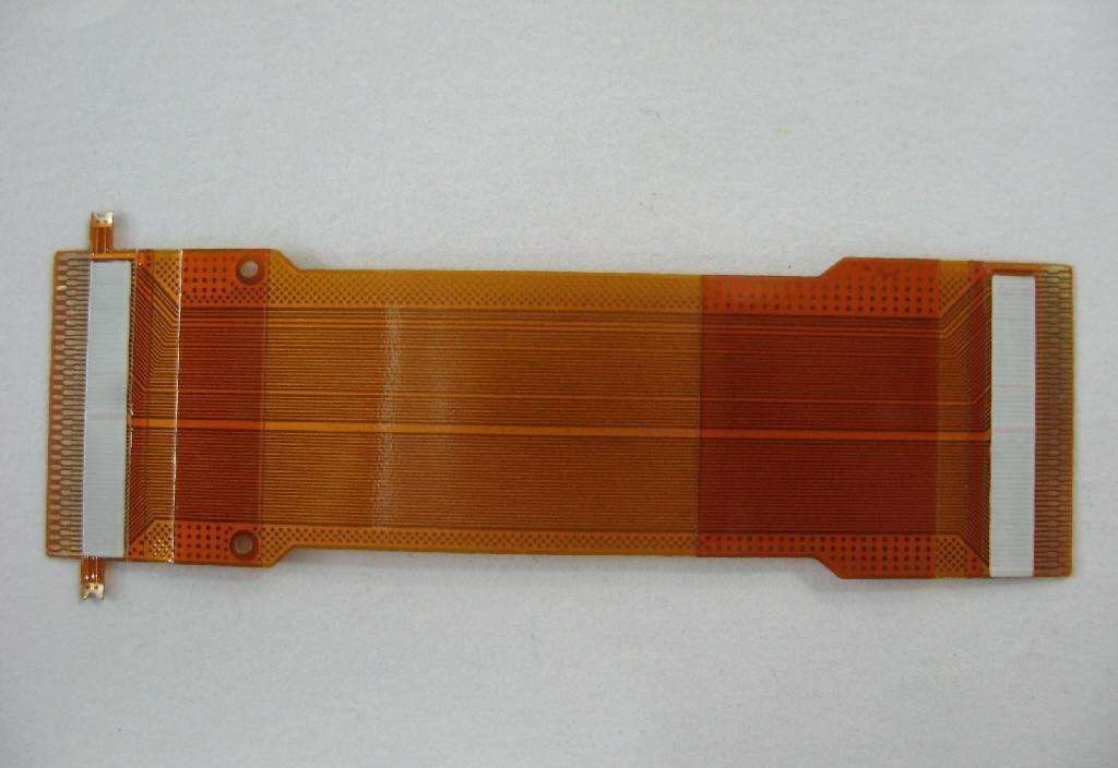Tableau nu de PCB rigide-flexible avec certification UL pour EV et contrôle de l'impédance en couleur écran de soie noir