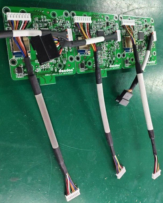 Pcb Assy Solutions d'assemblage de PCB pour les câbles de données et de communication Suntek Contact EMS