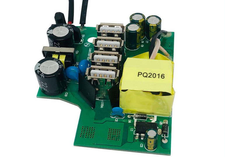 Assemblage de circuits imprimés de communication haute performance pour routeurs sans fil et stations de base