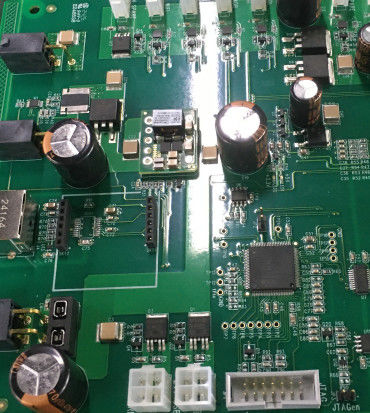Assemblage de PCB homologué ROHS UL avec 4 couches et une plage de température plus large de -40 °C à 105 °C
