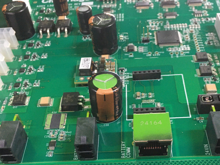 Contrat de programmation de puces EMS MCU PCBA avec composants personnalisés et type de soudure sans plomb ou sans plomb fabriqué au Cambodge