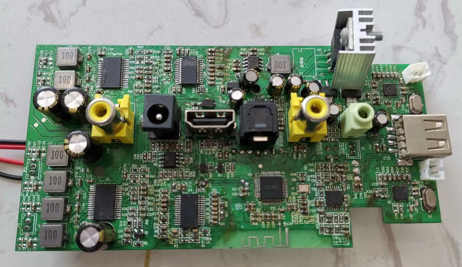 Fabrique d'assemblage de PCB FR4 à faible volume pour le contrôle de l'énergie nouvelle en Chine et au Cambodge
