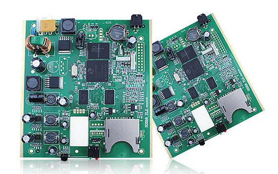 Fabricant d'assemblage de circuits imprimés pour automobiles de nouvelle énergie en Chine et au Cambodge 0,5-6 oz Surface de cuivre-or finition 4mil