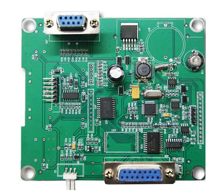 Fabricant d'assemblage de circuits imprimés pour automobile de nouvelle énergie 0,5-6 oz Surface en or de cuivre Finition 4mil/4mil