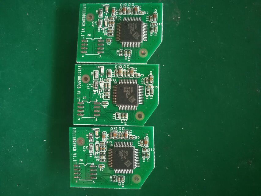 Fabricant d'assemblages de PCB pour les produits robotiques à IA PCBA de petite taille