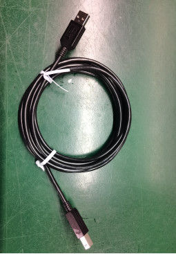 Résolutions du fabricant de l'assemblage du câble USB noir