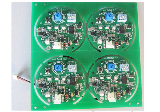 Plaque de circuits imprimés lumineux LED imperméable à l'eau avec 4 couches et épaisseur 0,4 mm-3 mm