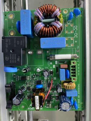 Équipement de protection contre les surtensions avec finition de surface sans plomb HASL et contrôle d'impédance assurant une gestion durable et électrique des surtensions