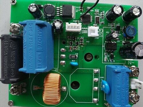 Assemblage de circuits imprimés SMT à grande vitesse pour la production de masse et pour une production rapide