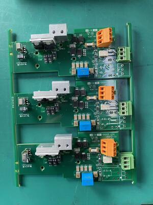 Fabrication de PCB de masque de soudure verte Offrant une épaisseur de 2,0 mm et un trou laser min 0,075 mm Performance dans les assemblages électroniques